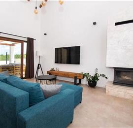 2 bedroom villa with pool near Skradin, sleeps 5